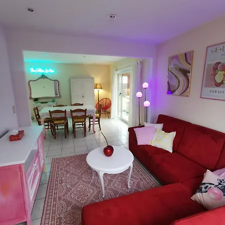 Izzy's Rainbow House Le Coq