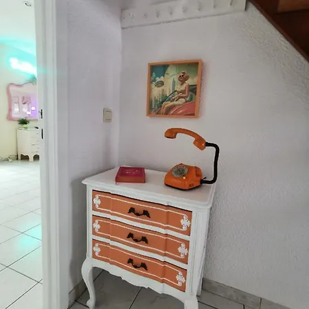 Izzy's Rainbow House De Haan