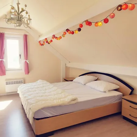 Izzy's Rainbow House Casa de Férias *