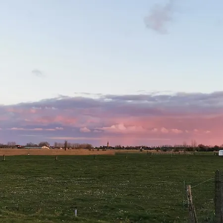 Izzy's Rainbow House * De Haan
