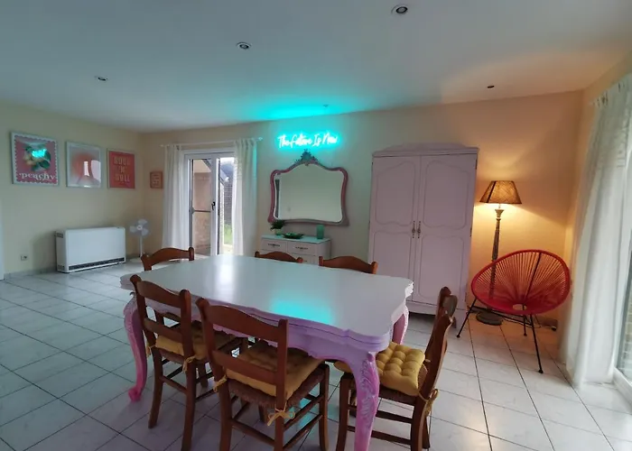 Vakantiehuis Izzy's Rainbow House De Haan